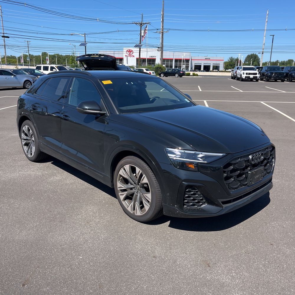 2024 Audi Q8 Prestige 55