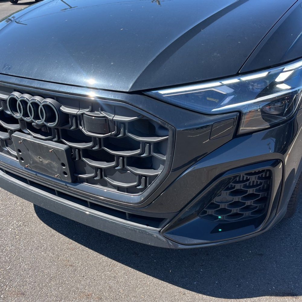 2024 Audi Q8 Prestige 55