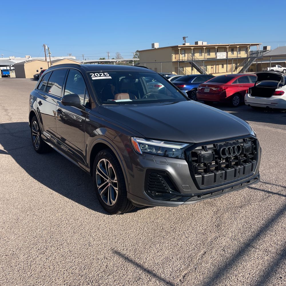 2025 Audi Q7 Premium Plus 45