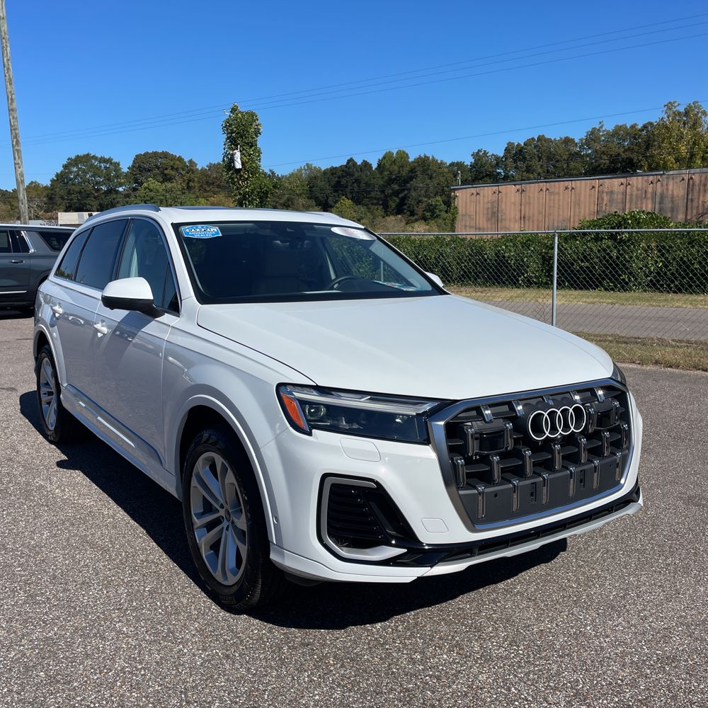 2025 Audi Q7 Premium Plus 45