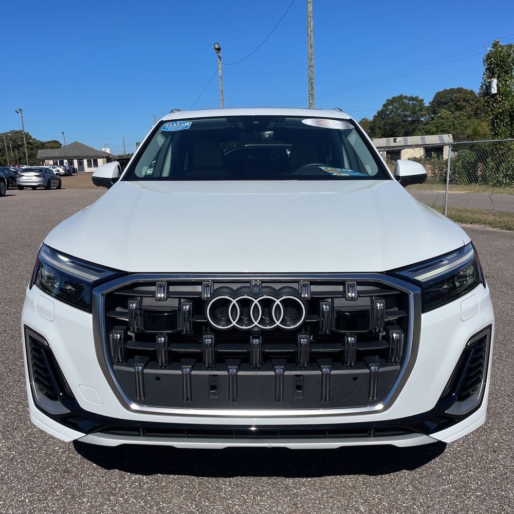 2025 Audi Q7 Premium Plus 45