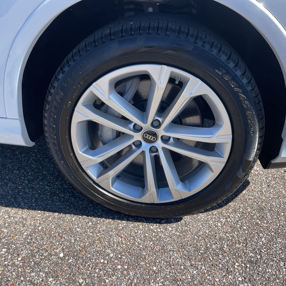 2025 Audi Q7 Premium Plus 45