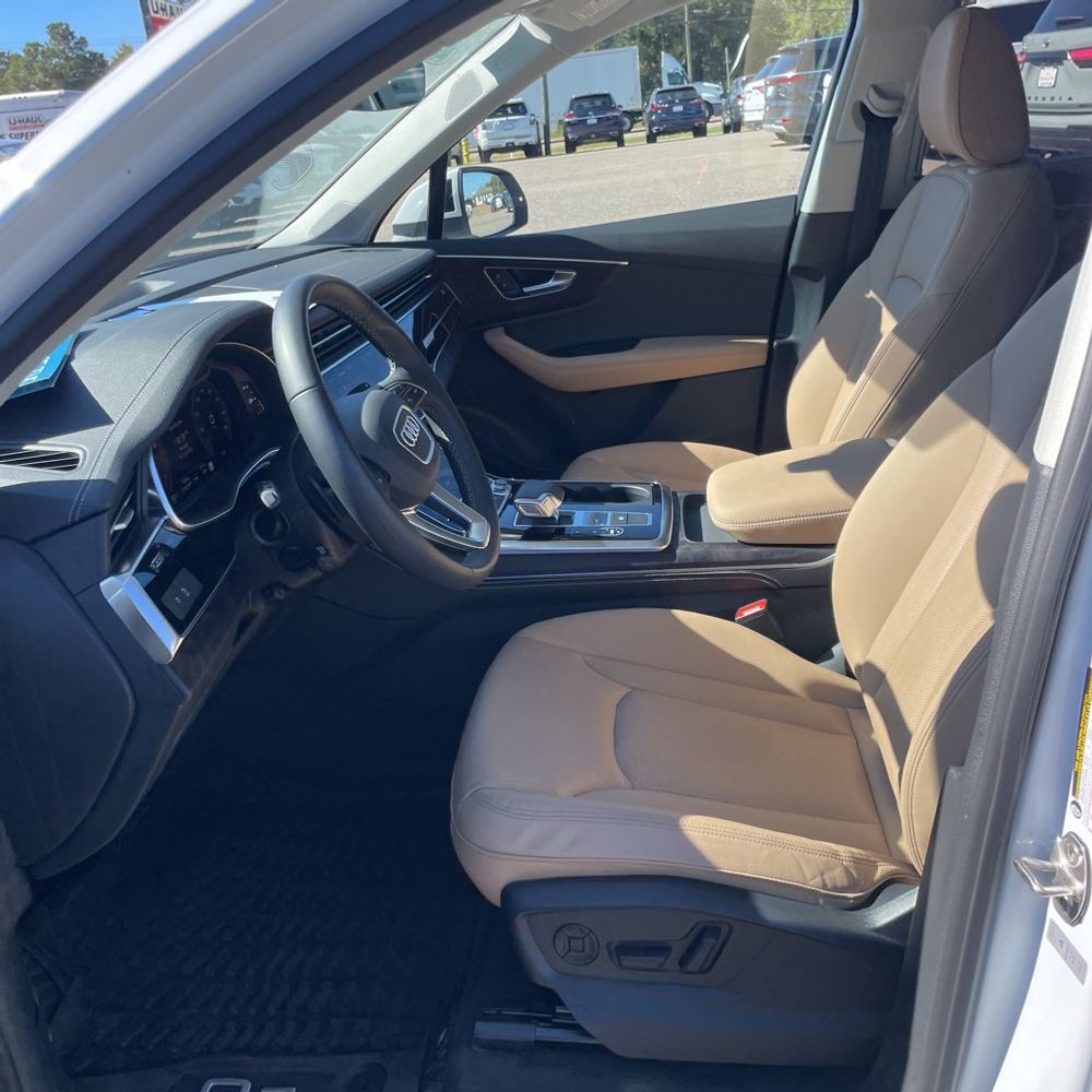 2025 Audi Q7 Premium Plus 45