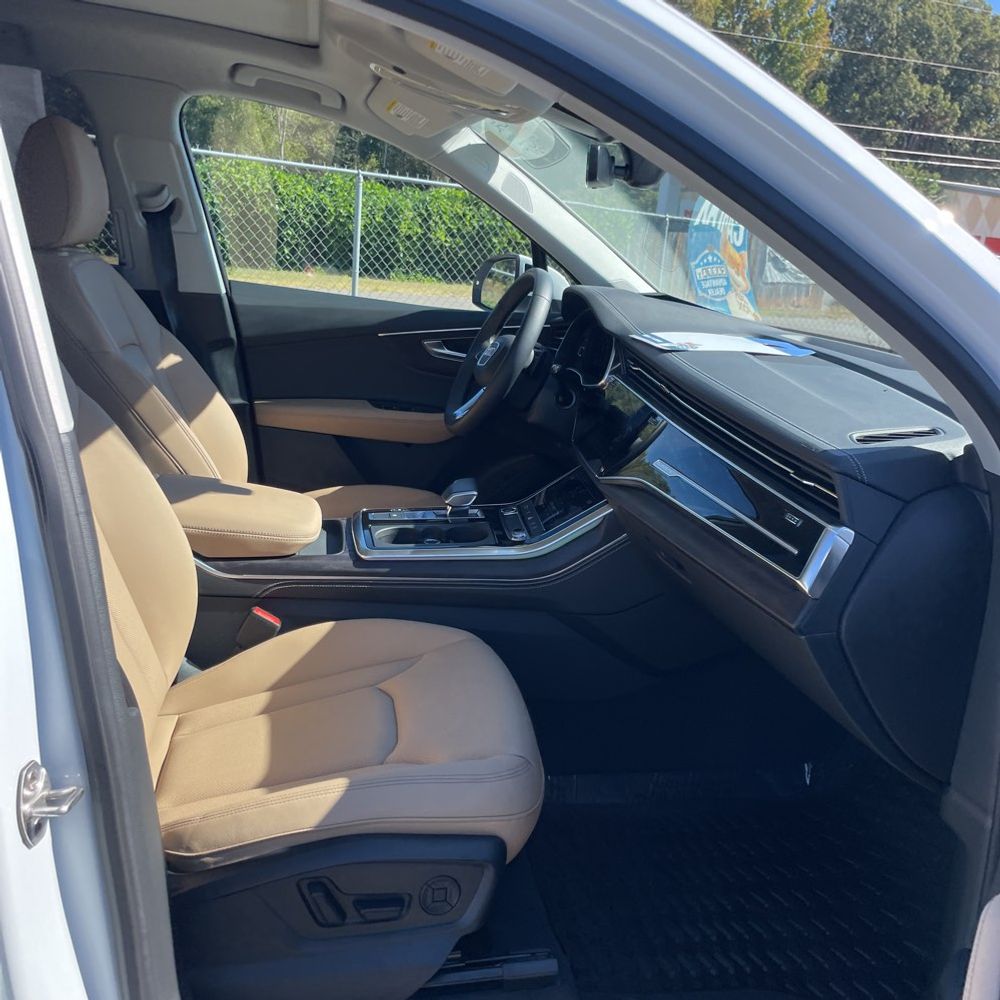 2025 Audi Q7 Premium Plus 45