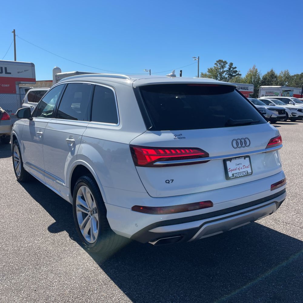 2025 Audi Q7 Premium Plus 45