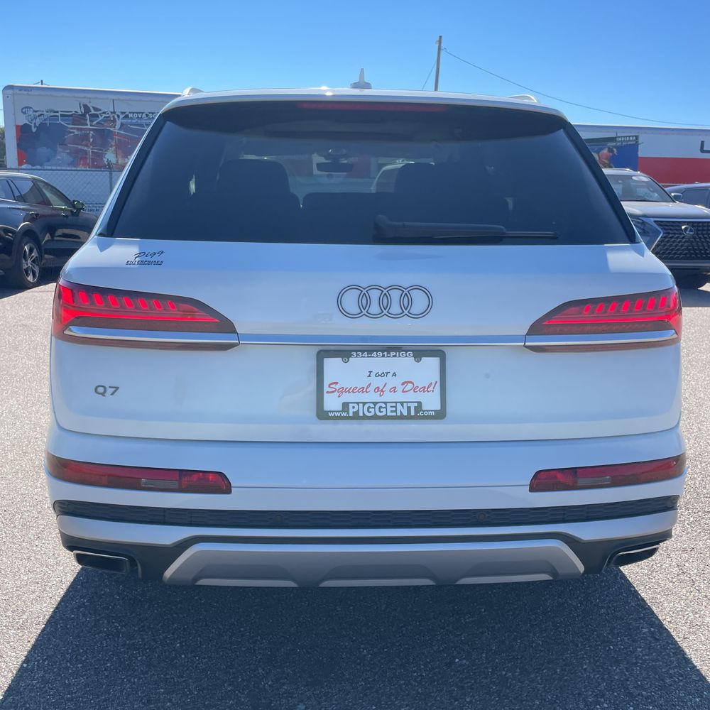 2025 Audi Q7 Premium Plus 45