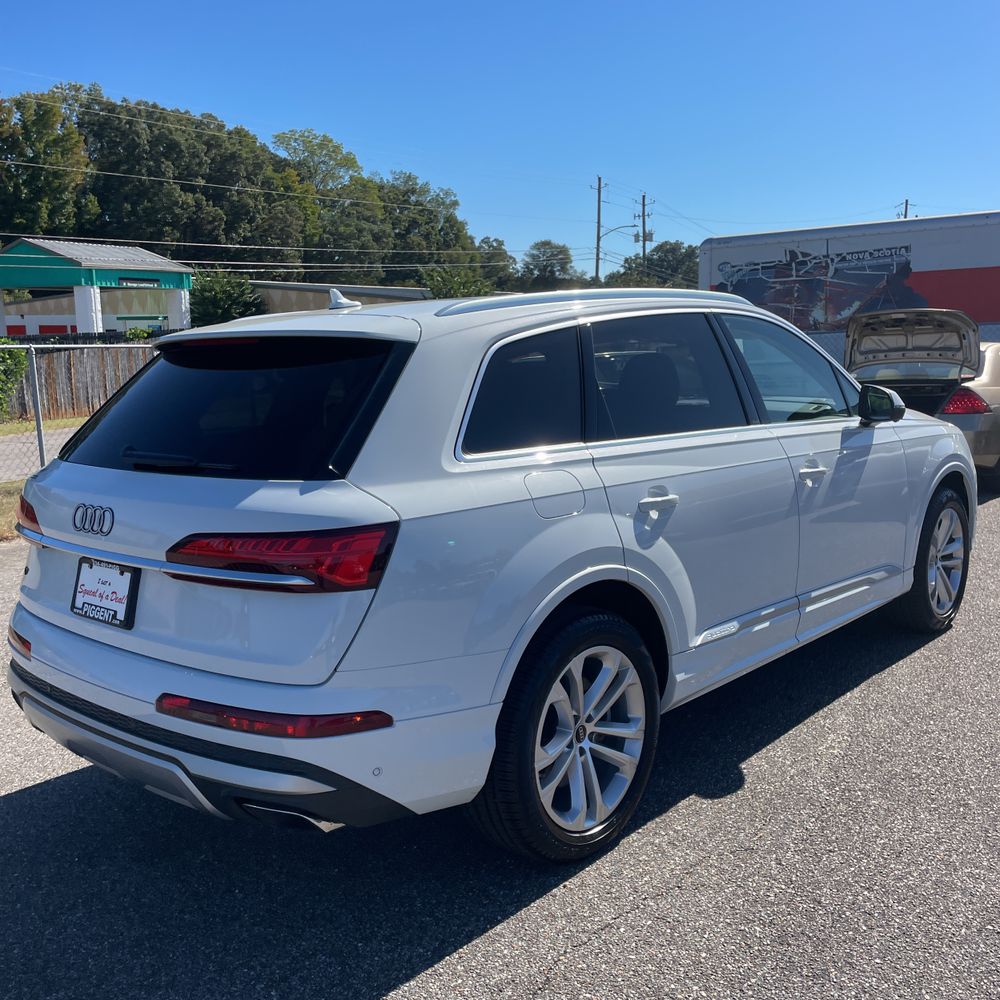 2025 Audi Q7 Premium Plus 45