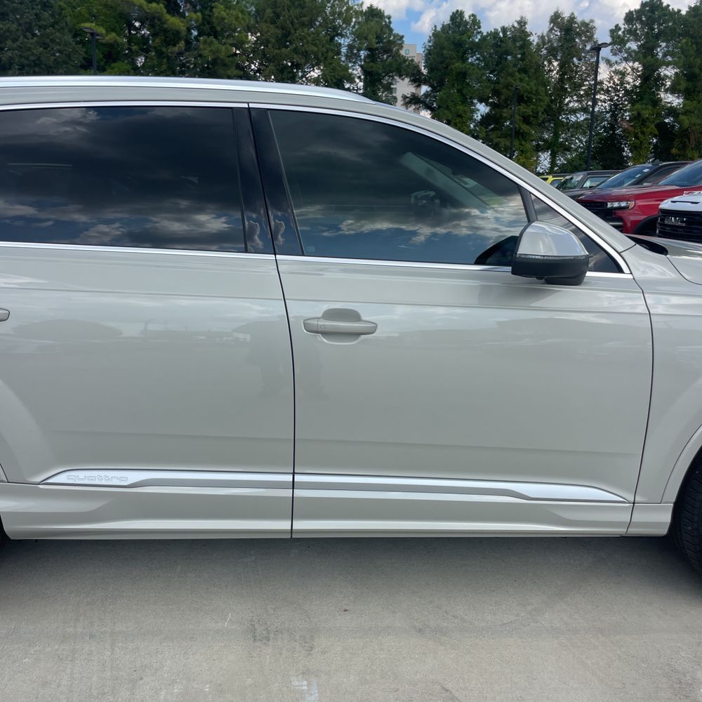 2022 Audi Q7 Premium Plus 45 TFSI