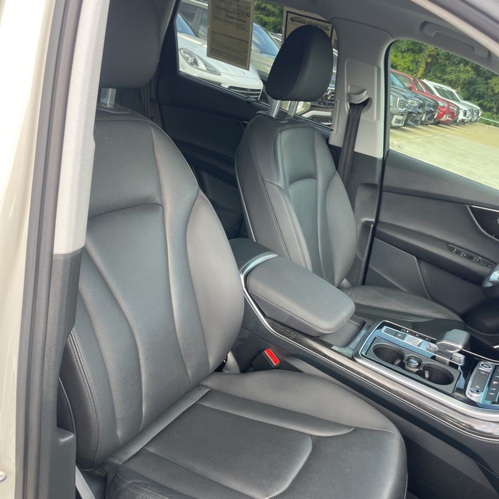 2022 Audi Q7 Premium Plus 45 TFSI