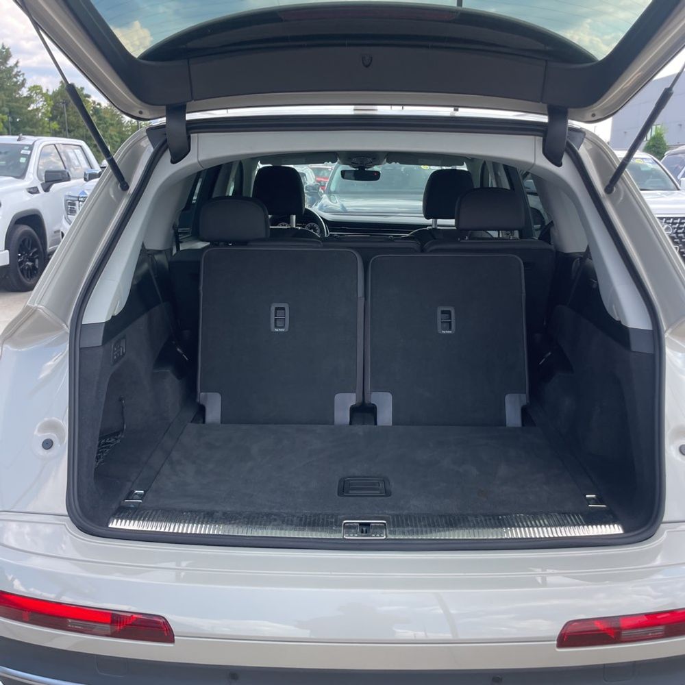 2022 Audi Q7 Premium Plus 45 TFSI