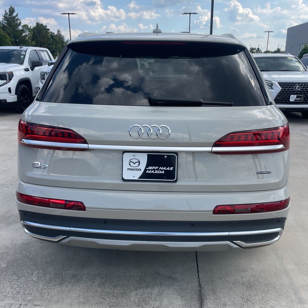 2022 Audi Q7 Premium Plus 45 TFSI