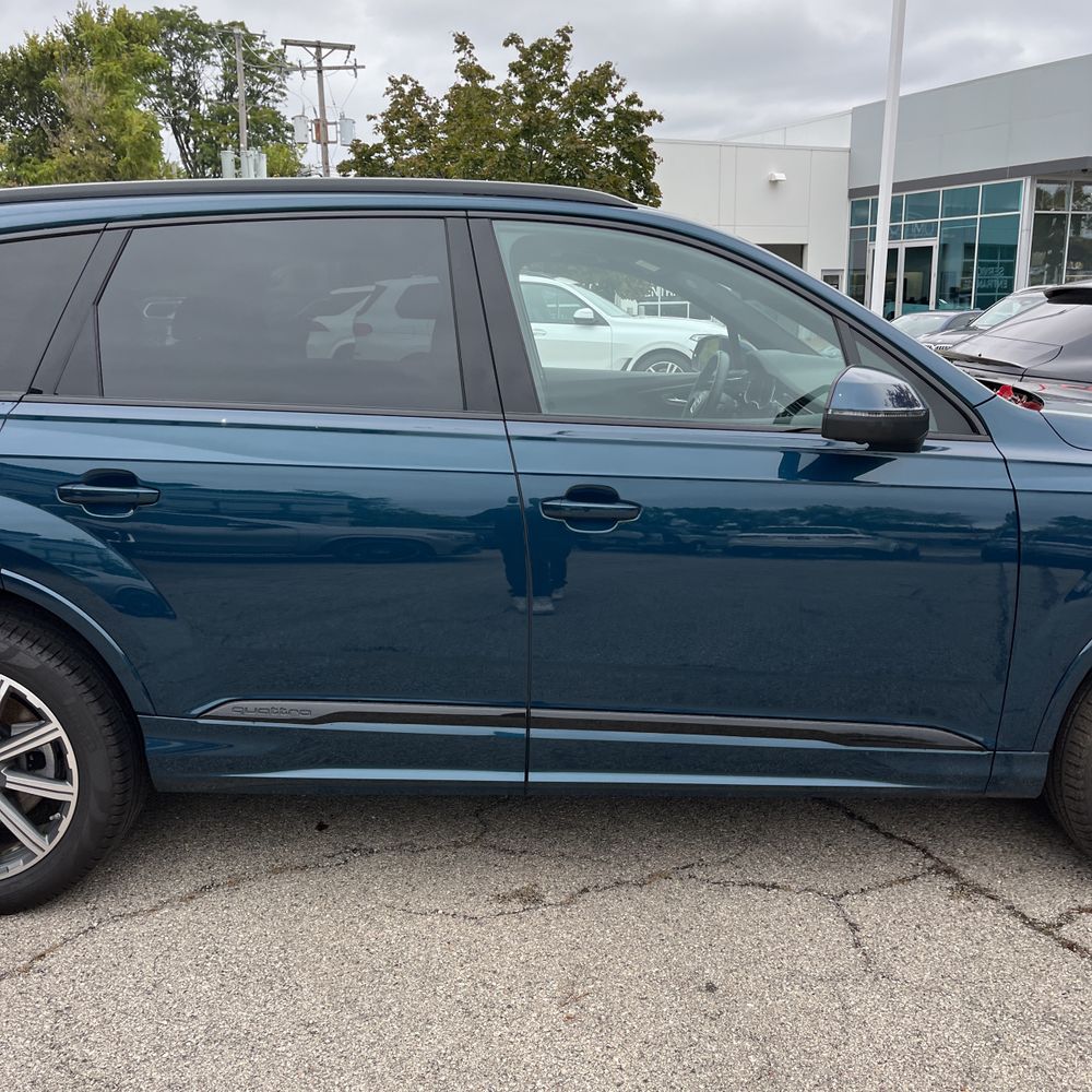 2022 Audi Q7 Premium Plus 45 TFSI