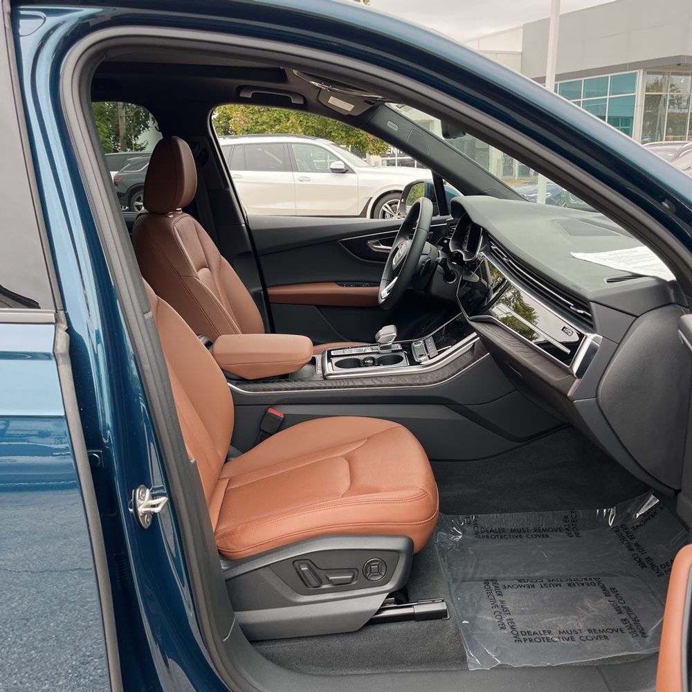 2022 Audi Q7 Premium Plus 45 TFSI