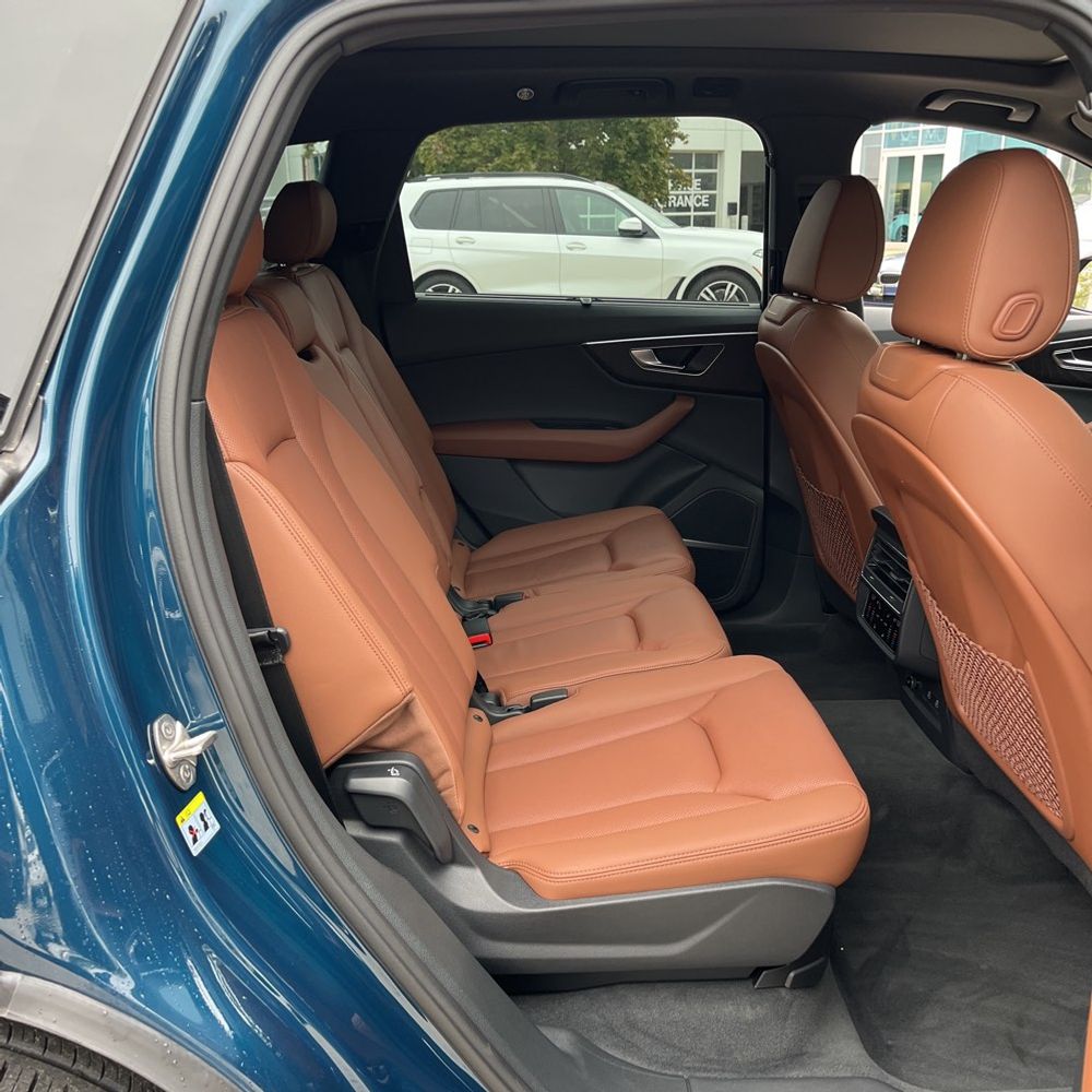 2022 Audi Q7 Premium Plus 45 TFSI