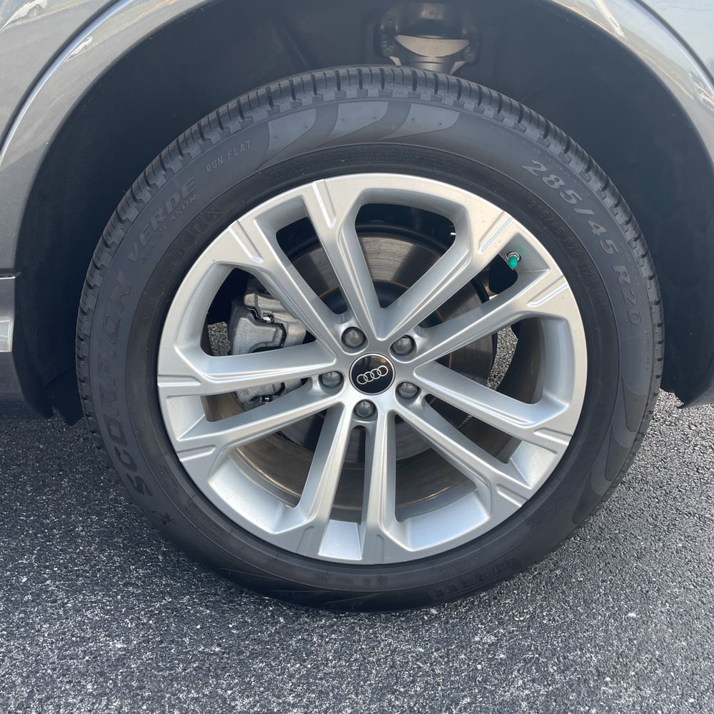 2025 Audi Q7 Premium Plus 55