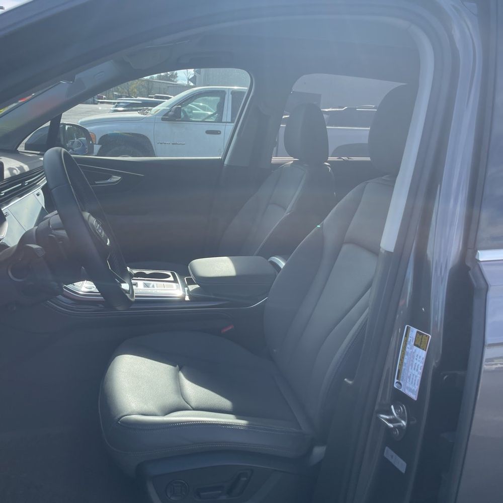 2025 Audi Q7 Premium Plus 55