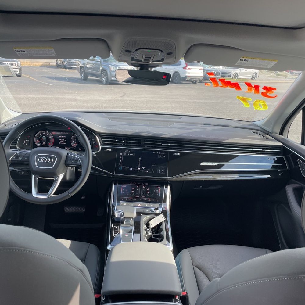 2025 Audi Q7 Premium Plus 55