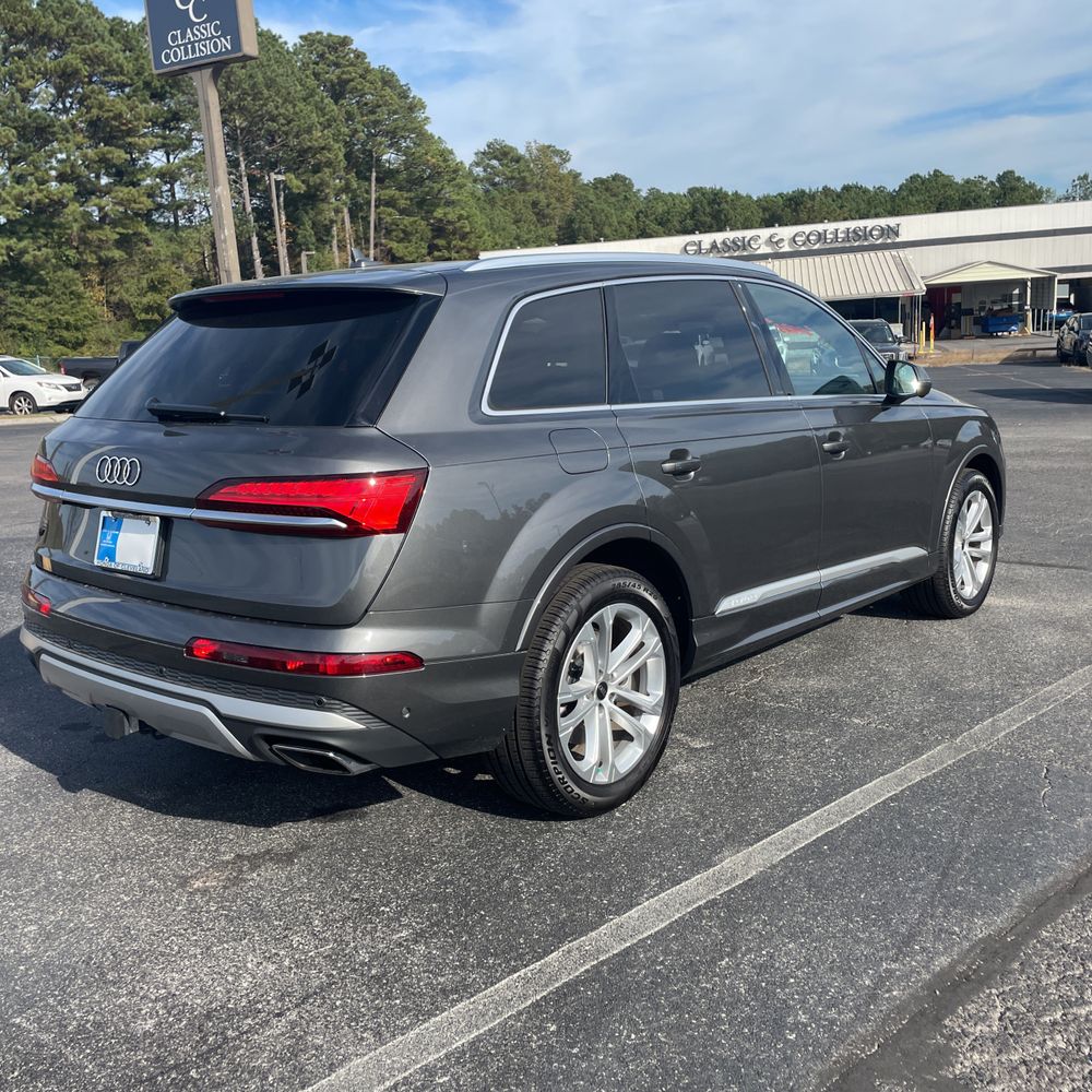 2025 Audi Q7 Premium Plus 55