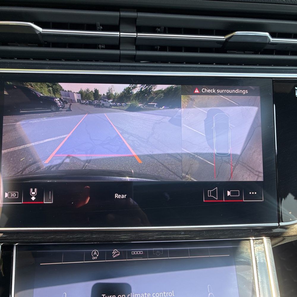 2025 Audi Q7 Premium Plus 55