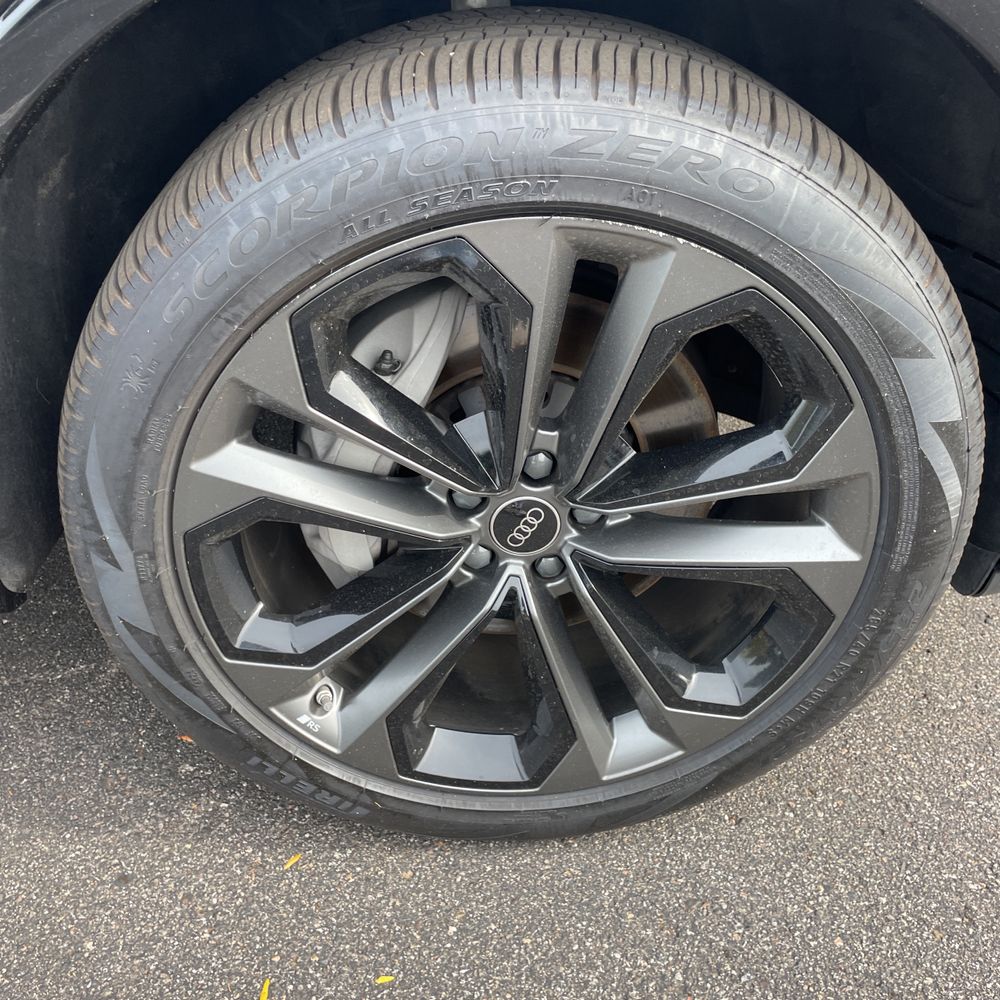 2025 Audi Q7 Premium Plus 55