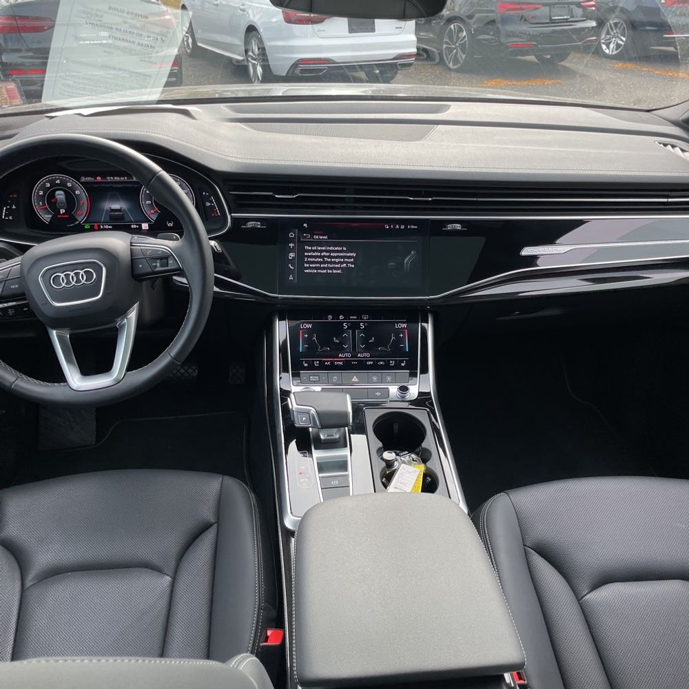 2025 Audi Q7 Premium Plus 55