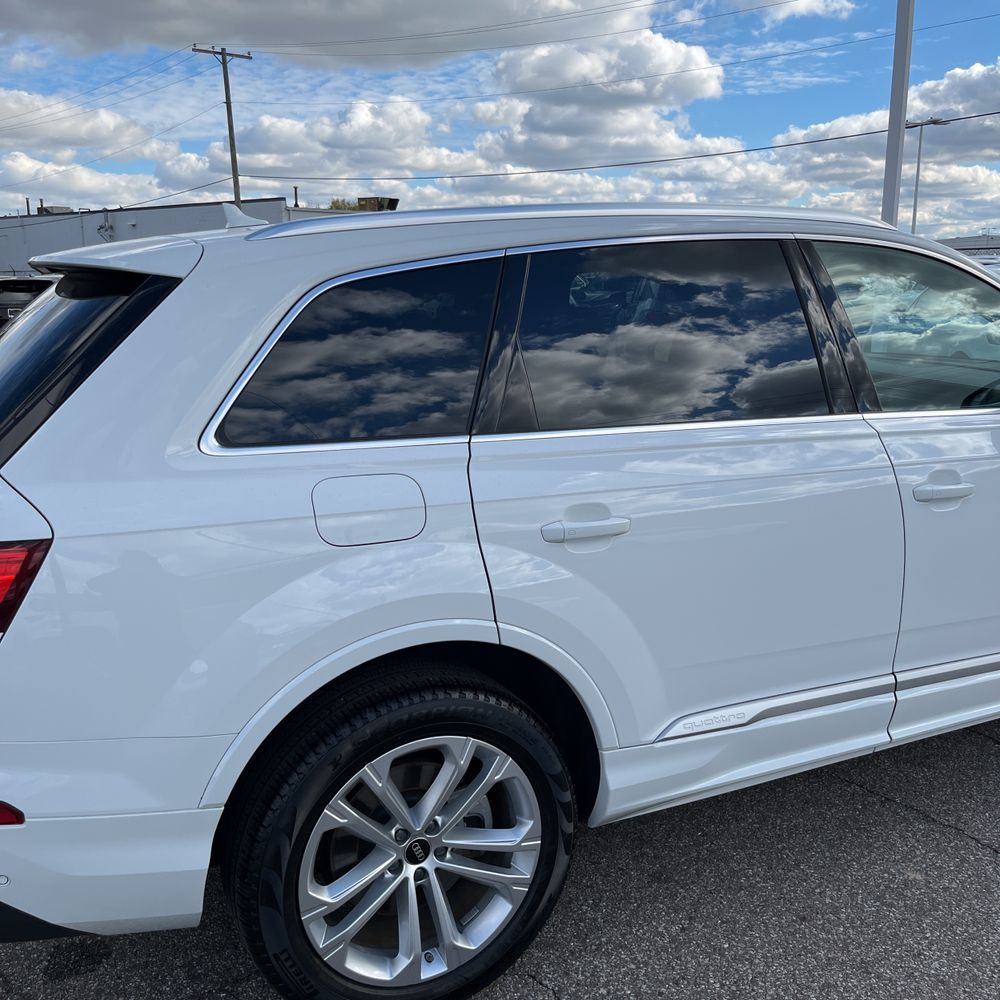 2025 Audi Q7 Premium Plus 55