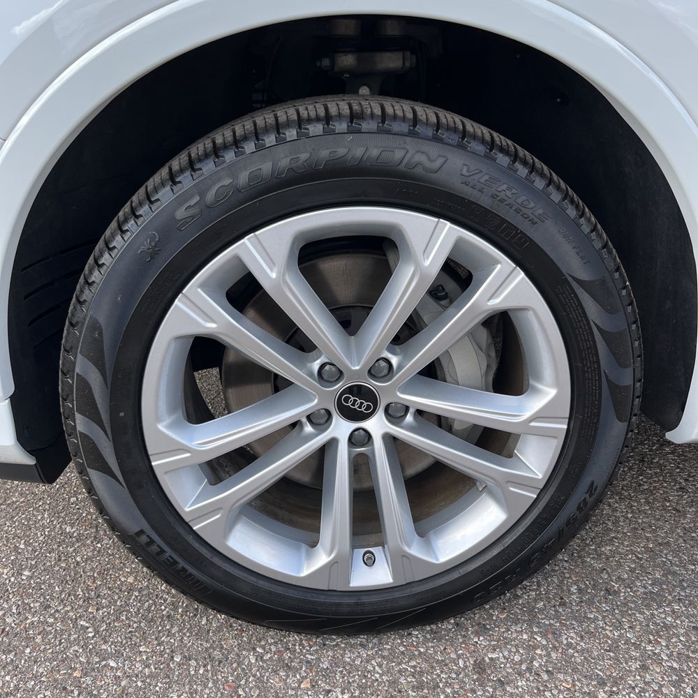 2025 Audi Q7 Premium Plus 55