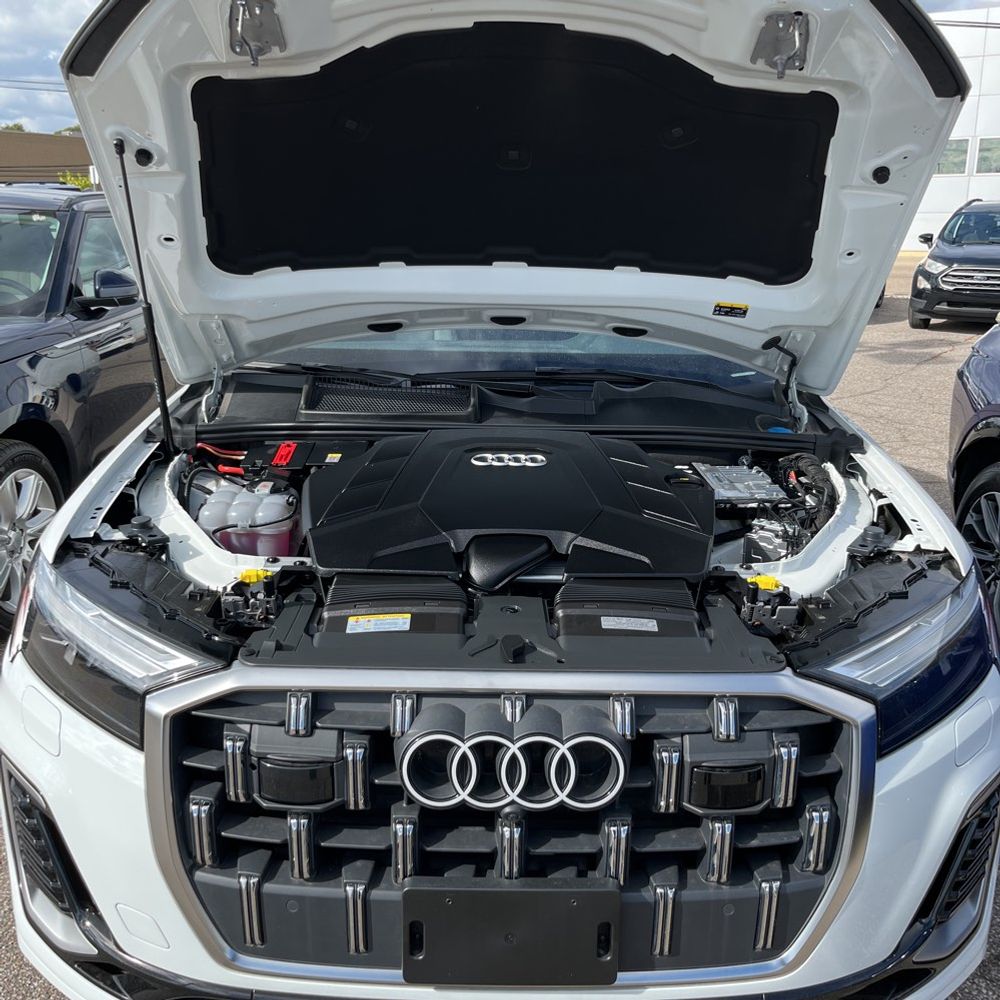 2025 Audi Q7 Premium Plus 55