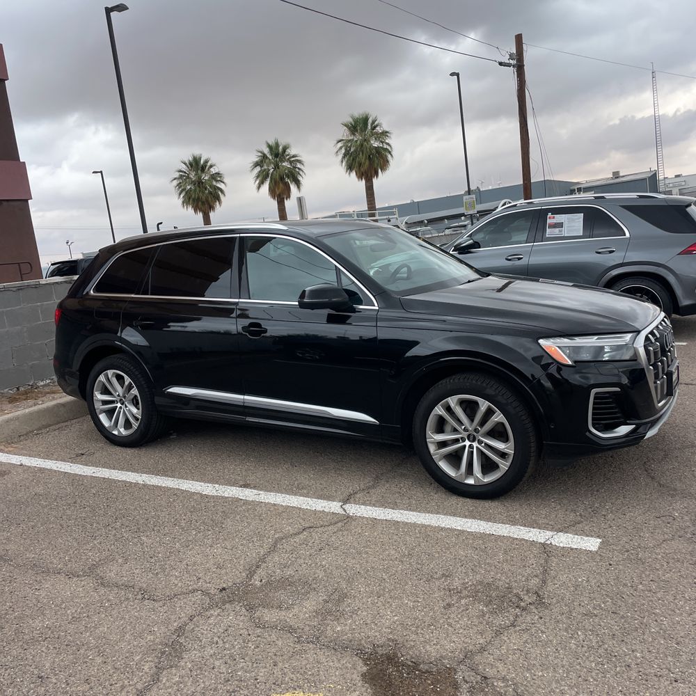 2025 Audi Q7 Premium Plus 55