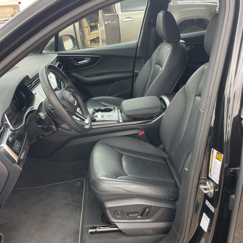 2025 Audi Q7 Premium Plus 55