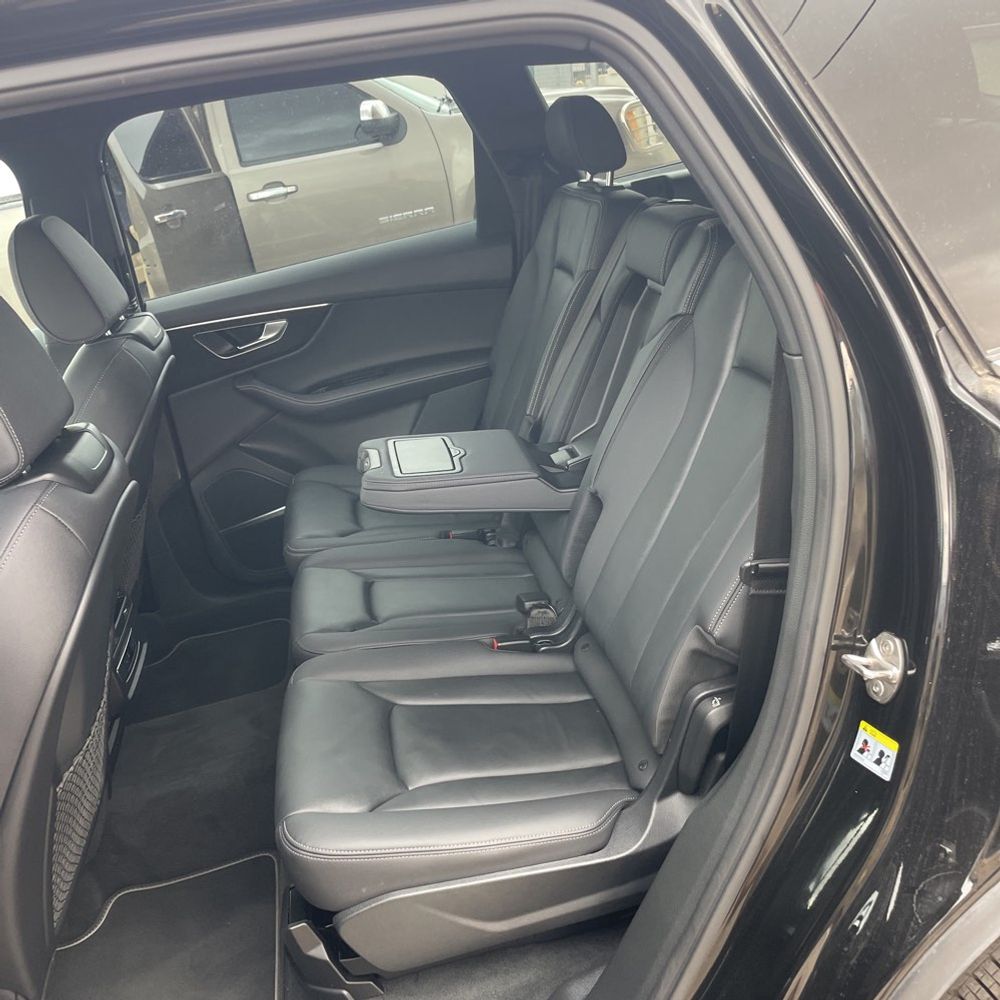 2025 Audi Q7 Premium Plus 55