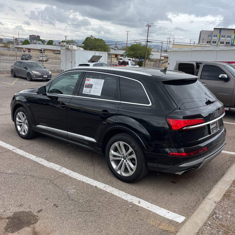 2025 Audi Q7 Premium Plus 55