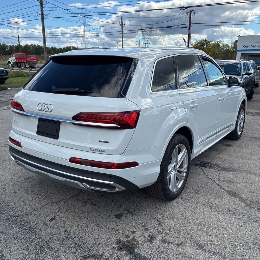 2024 Audi Q7 Premium Plus 55