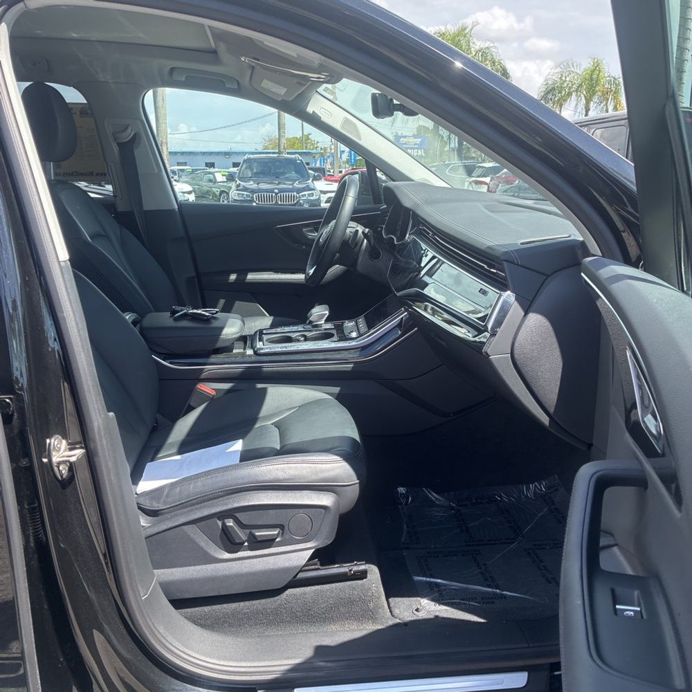 2024 Audi Q7 Premium Plus 55