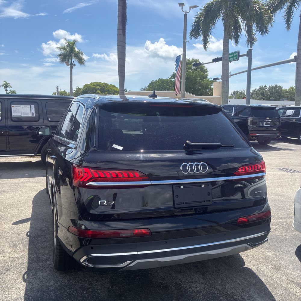 2024 Audi Q7 Premium Plus 55
