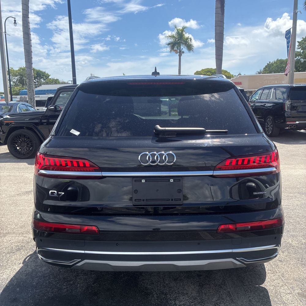 2024 Audi Q7 Premium Plus 55