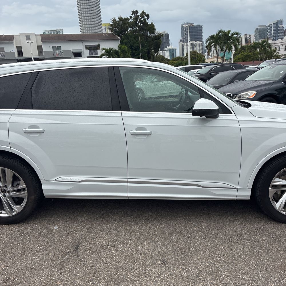 2021 Audi Q7 Prestige