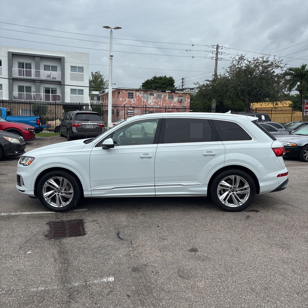 2021 Audi Q7 Prestige