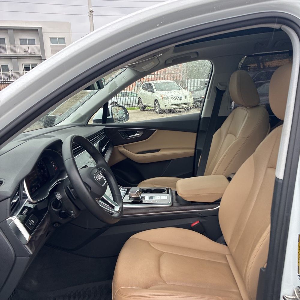 2021 Audi Q7 Prestige