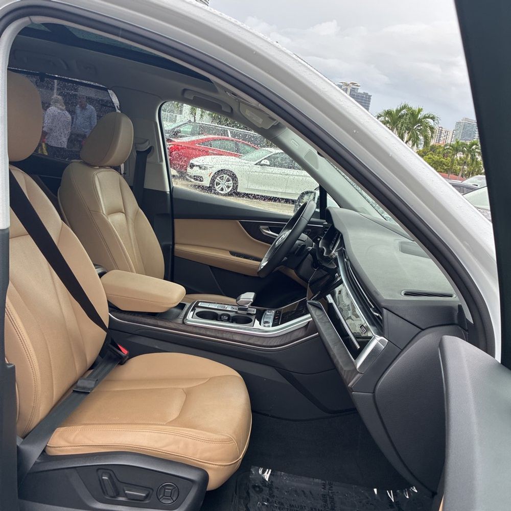 2021 Audi Q7 Prestige
