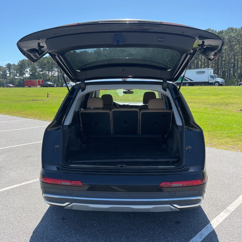 2023 Audi Q7 Prestige 55 TFSI