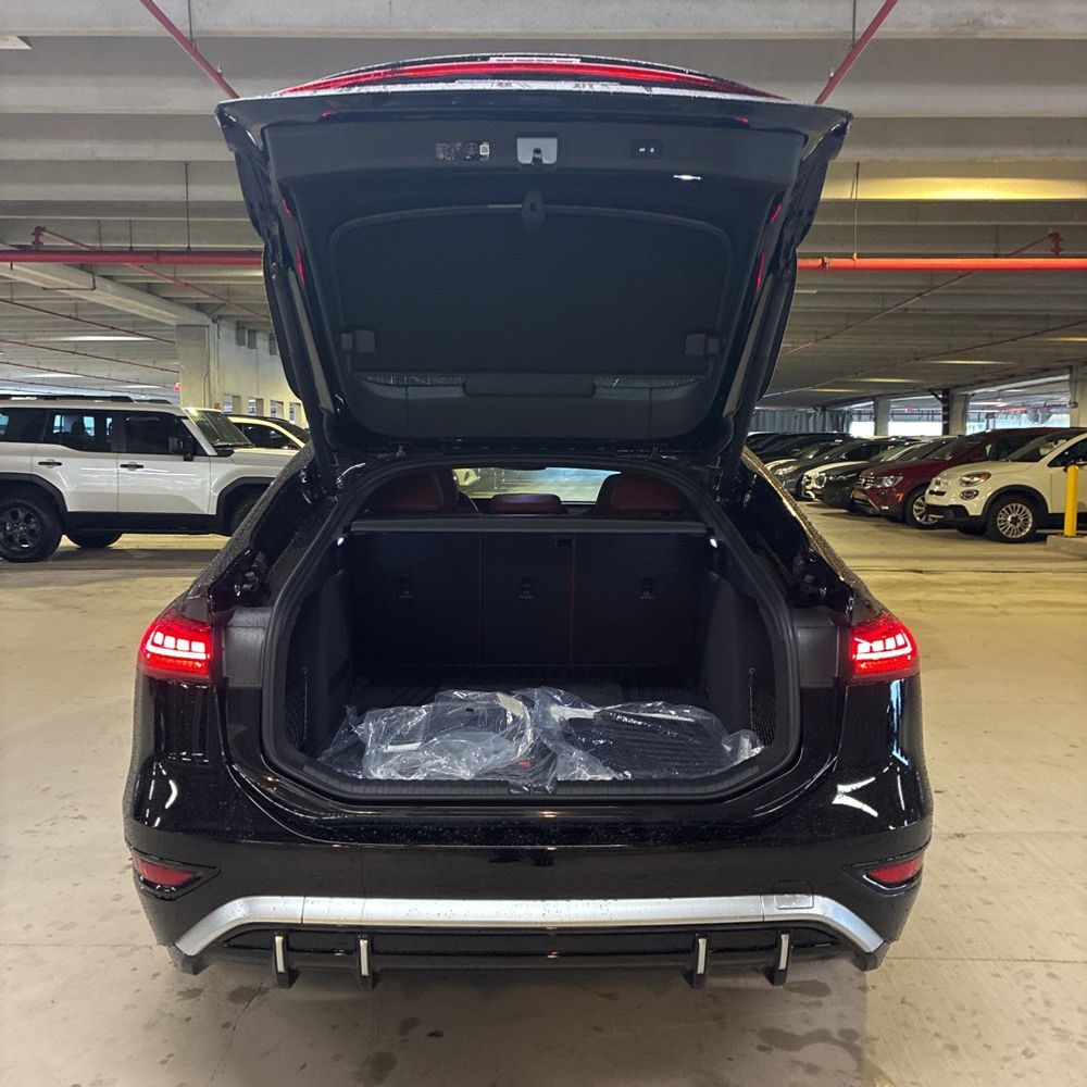 2025 Audi S6 e-tron Premium Plus
