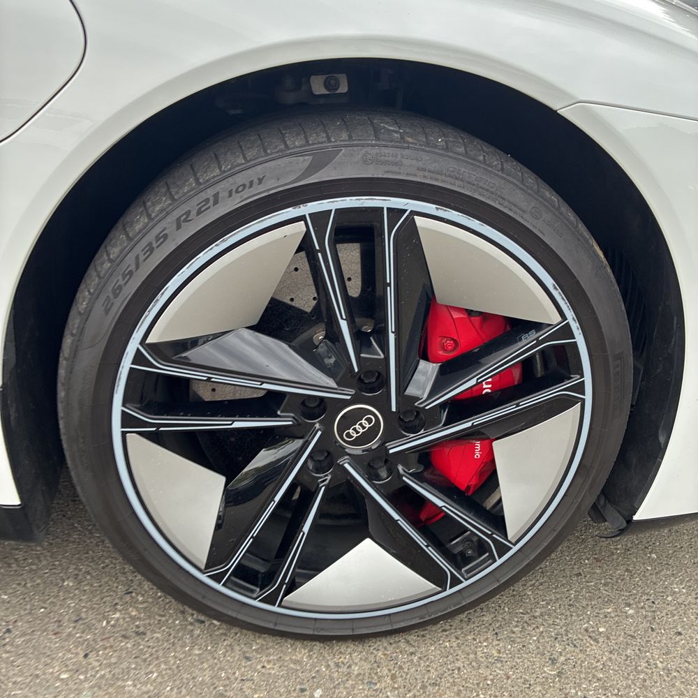 2022 Audi e-tron GT RS