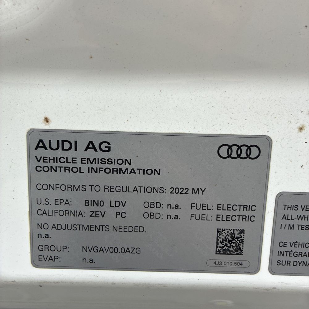 2022 Audi e-tron GT RS
