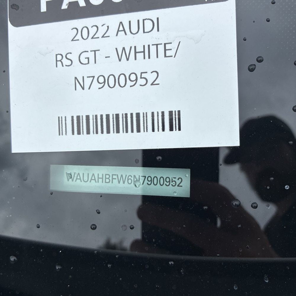 2022 Audi e-tron GT RS