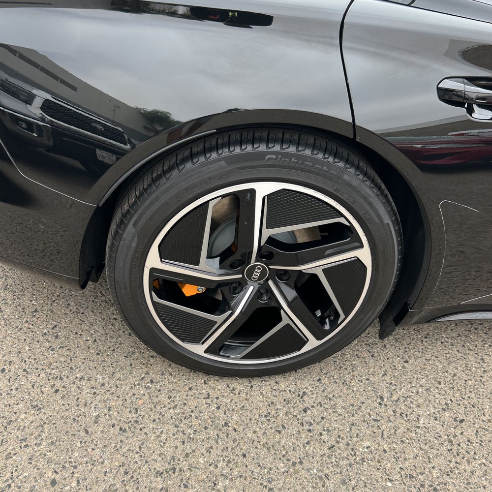 2024 Audi RS e-tron GT Base