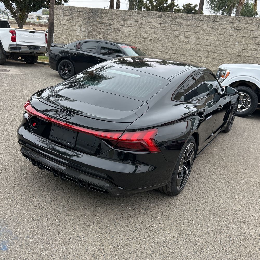 2024 Audi RS e-tron GT Base