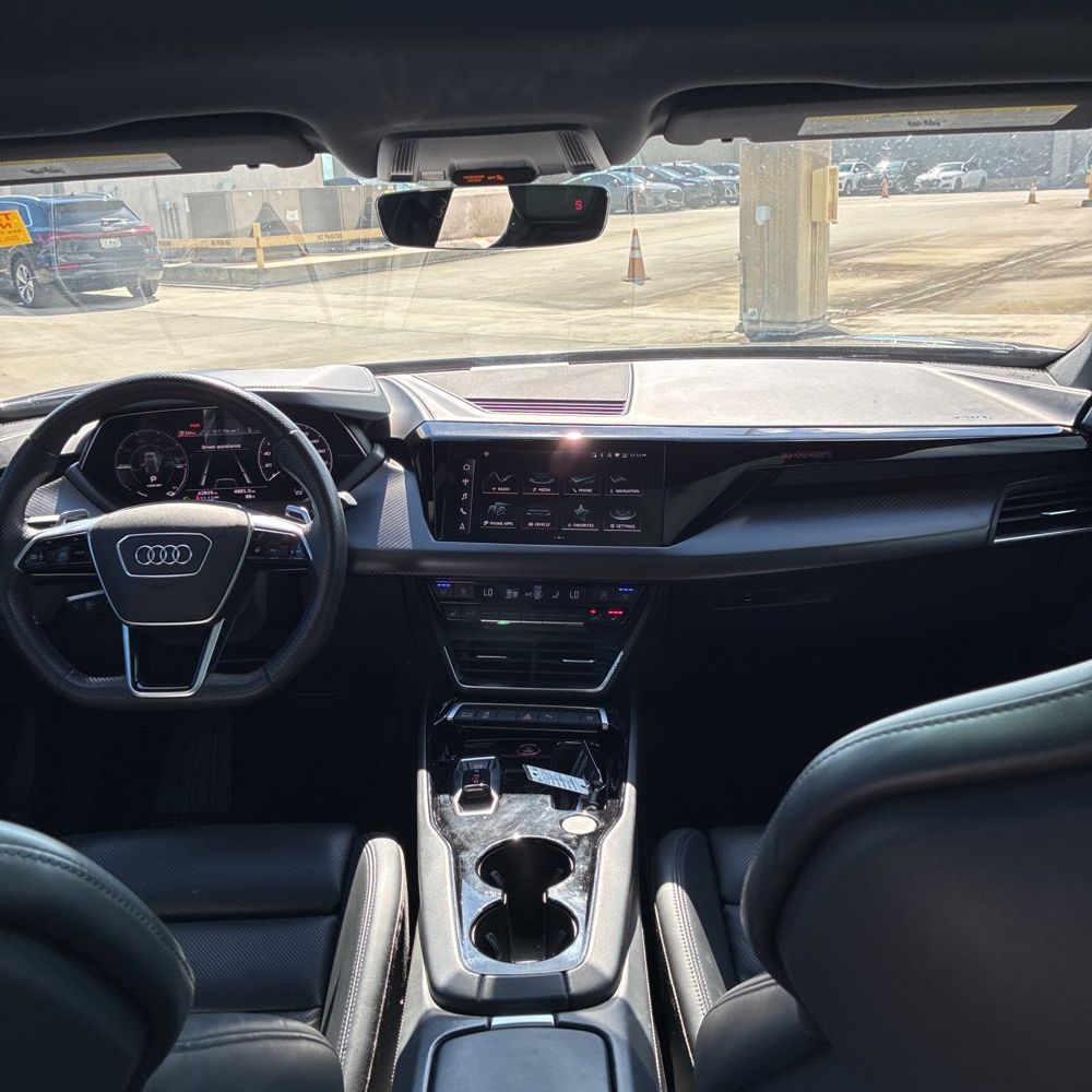 2023 Audi e-tron GT Premium Plus