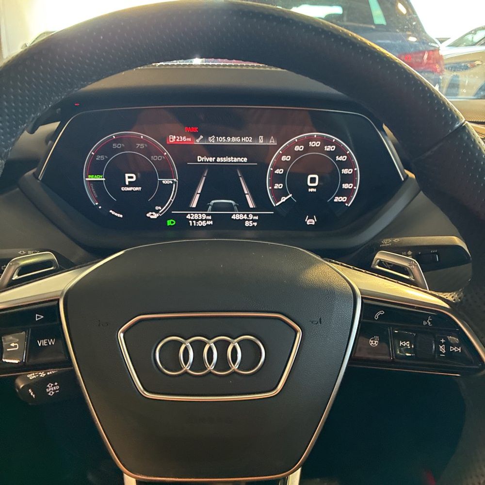 2023 Audi e-tron GT Premium Plus
