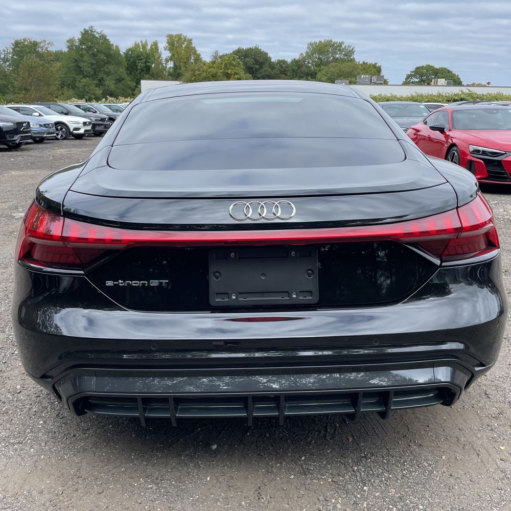 2023 Audi e-tron GT Prestige